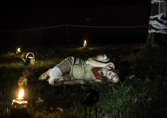Theater Anu_OVIDS TRAUM_Rosa 550x390