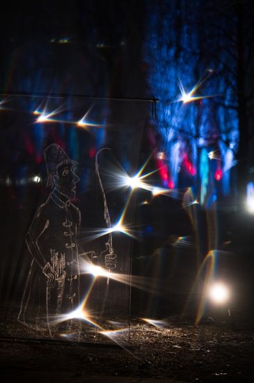 DEM HIMMEL SO NAH_Theater ANU Winter Templehofer Feld (14)